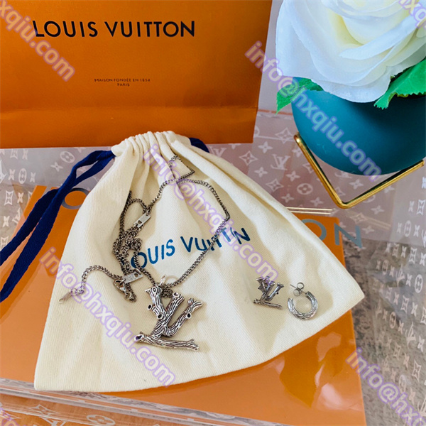 ヴィトン 偽物 アクセサリー Louis Vuitton