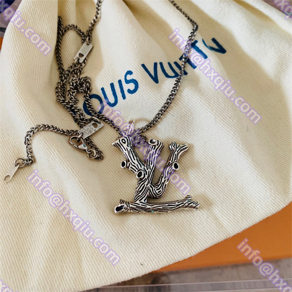 ヴィトン 偽物 アクセサリー Louis Vuitton