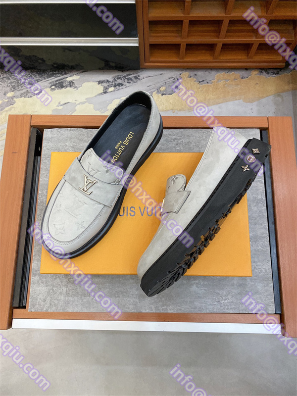 Louis vuitton メンズ 靴 偽物