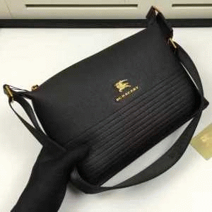 セール中 2017春夏 BURBERRY  バーバリーショルダーバッグ 斜め掛けバッグ