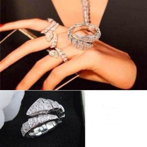 2015 BVLGARI ブルガリ 美品！ダイヤモンド 925シルバー スネーク指輪 2色可選 3086