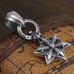 一味違うケーブル編みが魅力満点 2015 CHROME HEARTS クロムハーツ 男性用 シルバー925 ペンダントトップ
