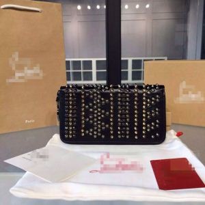 首胸ロゴ 2015春夏 クリスチャンルブタン Christian Louboutin カラースパイク財布 最高ランク