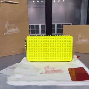 値下げ!2015春夏 クリスチャンルブタン Christian Louboutin スパイク財布 最高ランク