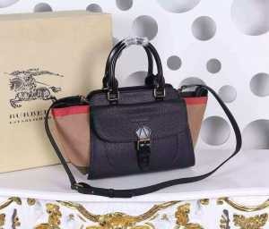 一味違うケーブル編みが魅力満点 2016春夏 BURBERRY バーバリー 手持ち&ショルダー掛け 7601