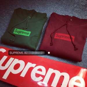 超人気美品◆ 2016 SUPREME シュプリーム パーカー 2色可選