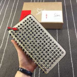 一味違うケーブル編みが魅力満点 2016秋冬 Christian Louboutinクリスチャンルブタン 財布
