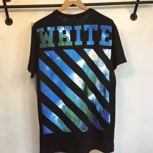 大人気☆NEW!! 17SS オフホワイト OFF-WHITE 半袖Tシャツ 肌に馴染みやすい 2色可選