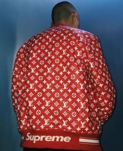 満足できるコート Louis Vuitton x Supreme 17ss 大注目！ ◆モデル愛用◆