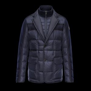 重さを感じず ダウンジャケット2017秋冬 MONCLER モンクレール 値下げ！