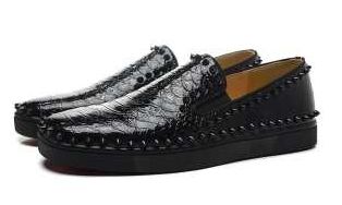 超激得高品質CHRISTIAN LOUBOUTIN クリスチャンルブタ PIK BOAT PYTHON スタッズ スリッポン スニーカー 1140459U134