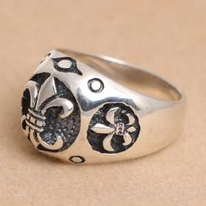 品質保証安いクロムハーツ CHROME HEARTS スーパー コピー BS フレア 指輪 立体リング シルバー925 アクセサリー