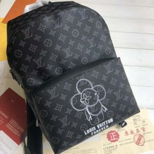 爆買い大人気LOUIS VUITTONヴィトン リュックモノグラムレザー本革リュックサックA4軽量通勤通学