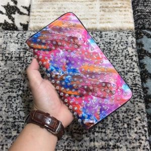 人気定番新作Christian Louboutinクリスチャンルブタン 財布 コピー大容量札入れスタッズラウンドジップ長財布
