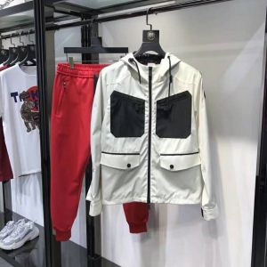 日本未入荷 モンクレール MONCLER 最安価格新品 ブルゾン 2色可選 稀少*新品登場