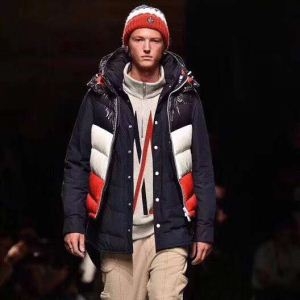 最安価格新品 モンクレール MONCLER 稀少*新品登場 ダウンジャケット メンズ