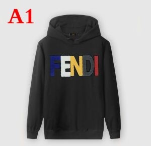 秋冬の定番アイテム FENDI フェンディ 秋の定番 2018年秋冬絶対手に入れたい!多色可選
