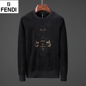 FENDI フェンディ 2018年秋冬絶対手に入れたい! 秋の定番  便利な定番アイテム