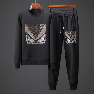 超人気新作登場 人気商品セール FENDI フェンディ 立ち上げより入荷!  上下セット