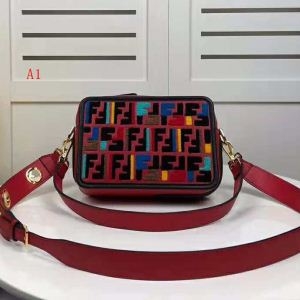 年齢を選ばない フェンディ FENDI 雑誌掲載 ショルダーバッグ 高級感UP 3色可選 2018おすすめ