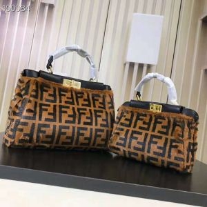 穿き心地も快適 フェンディデイリーに使いたい！ FENDI  ハンドバッグ 【2018トレンド】