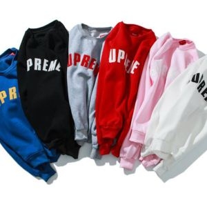 6色展開シュプリーム トレーナー 偽物SUPREME定番で人気も高いクルーネックのプルオーバースウェットシャツ