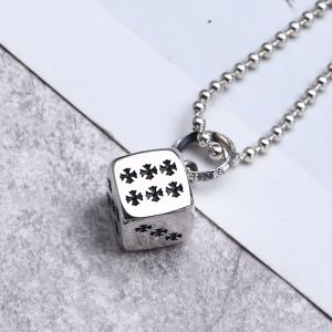 キュートな印象 ペンダントトップ  クール印象 クロムハーツ CHROME HEARTS オシャレ度アップ