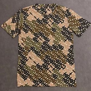 品が良い バーバリー 今年のトレンドカラー BURBERRY 素敵なデザイン Tシャツ/ティーシャツ 春夏の新作