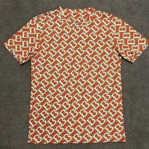 BURBERRY 一目惚れした Tシャツ/ティーシャツ春夏のトレンド バーバリー オフィスファッション モード感の高い