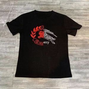 限定モデル  バーバリー Tシャツ狙い目 BURBERRY 女性らしいシルエット 2色可選 お得なアイテム