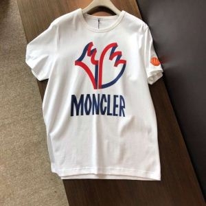 19春夏最新モデル 今年のトレンドカラー  オシャレ度アップ MONCLER モンクレール 半袖Tシャツ