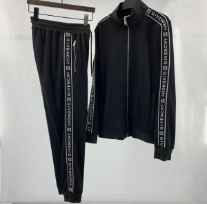 ジバンシー GIVENCHY 上下セット 19春夏最新モデル ヴィンテージ感 お気に入りの1枚 お手軽な価格