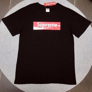 半袖Tシャツ 3色可選 2019年新作通販 オールシーズン使える オシャレ度アップ シュプリーム SUPREME