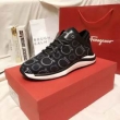 暖かさとおしゃれ両方手に入れる サルヴァトーレフェラガモ 素敵に取り入れたコーデ FERRAGAMO ローファー おしゃれ上級者になれる