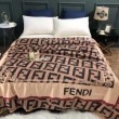 まだまだ寒さが続く季節に大活躍 フェンディ FENDI 寝具4点セット 2019秋冬定番コーデ