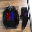 着こなしをマスターする  GIVENCHY ジバンシー 暖かく冬らしいコーデに変身 上下セット 気軽に旬の着こなしを楽しむ