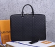 ビジネスバッグ Louis Vuitton 限定 高級的なコーデを演出 メンズ ルイ ヴィトン コピー 通販 ブラック ブランド 格安