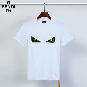 2色可選 フェンディ大人のきれいめコーデ  FENDI 春夏トレンドを取り入れる 半袖Tシャツ 大人着映えコーデ