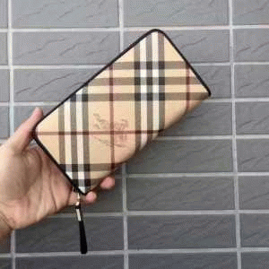 2017春夏 大絶賛の履き心地! BURBERRY バーバリー 長財布