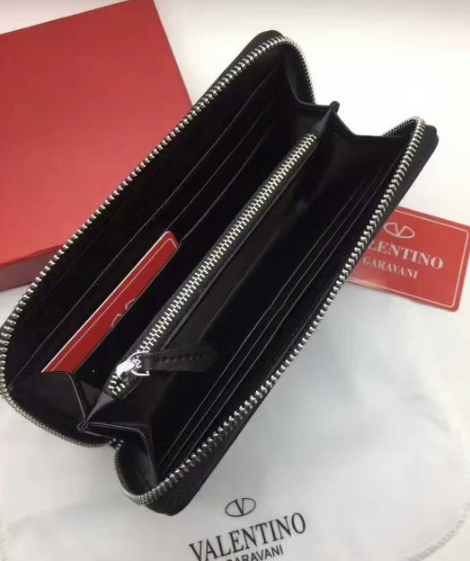 限定セール新品VALENTINO ヴァレンティノ コピー ロックスタッズ ラウンドファスナー ウォレット MW2P0645BOL 0NO 4色可選