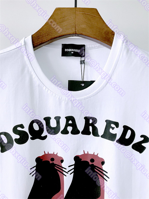 DSQUARED2 ディースクエアード丸首ネックTシャツ